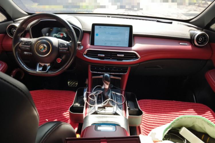 Used MG HS 2018 30T Automatic All-Wheel Drive Trophy Hormone-Infused Version China V Standard Center Console