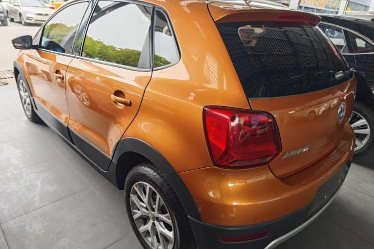 Used Volkswagen Polo 2014 1.6L Cross Polo Automatic
