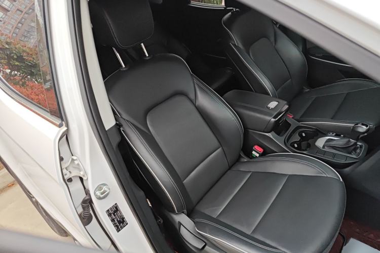 Used Hyundai Santa Fe 2017 2.0T Automatic All-Wheel Drive Smart 7-Seater
