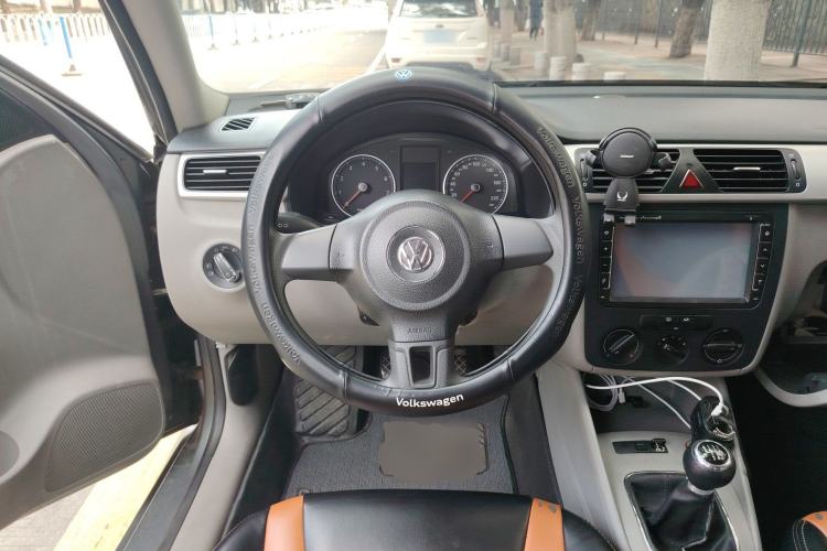 Used Volkswagen Bora 2012 1.6L Manual Fashion Edition