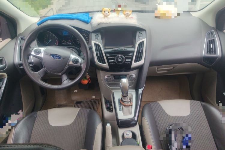 Used Ford Focus 2012 Hatchback 1.6L Automatic Fashion Edition
