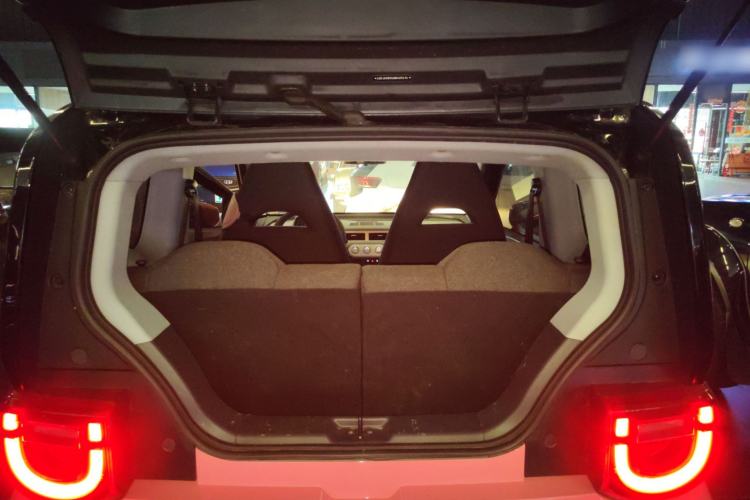 Used Chery QQ Ice Cream 2022 170km Sundae Phosphate Lithium-Ion
