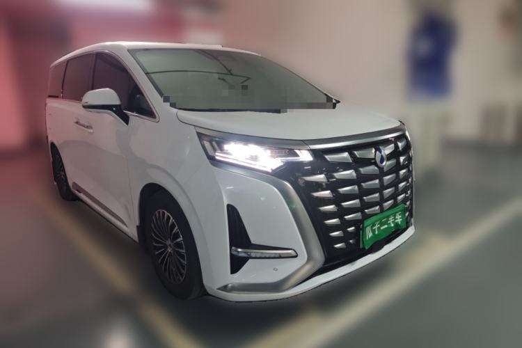 Used Denza D9 2022 DM-i 970 Four-Wheel Drive Prestige Model
