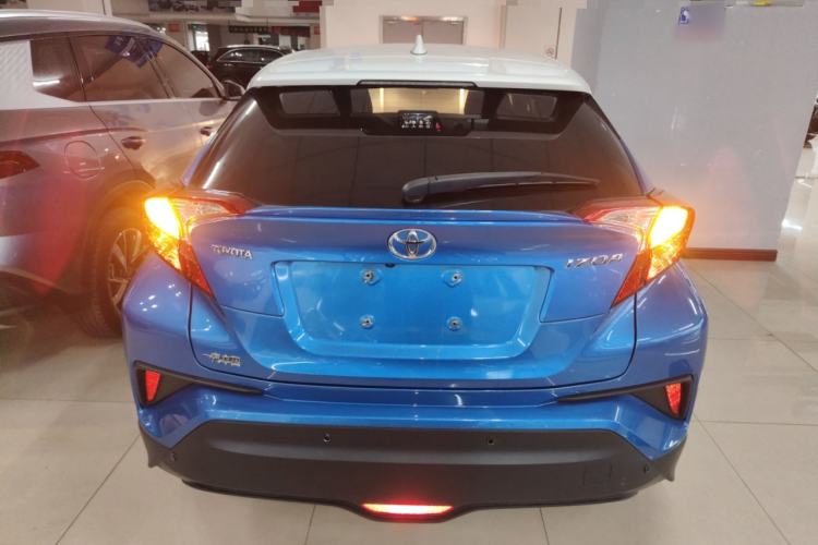 Used Toyota IZOA 2018 2.0L Yichi Version China VI Standard