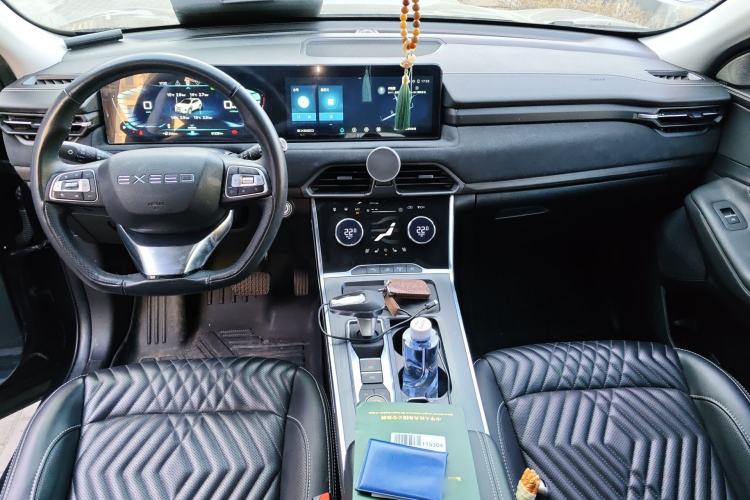 Used EXEED Lingyun 2023 400T Two-Wheel Drive StarRui Pro Edition Center Console