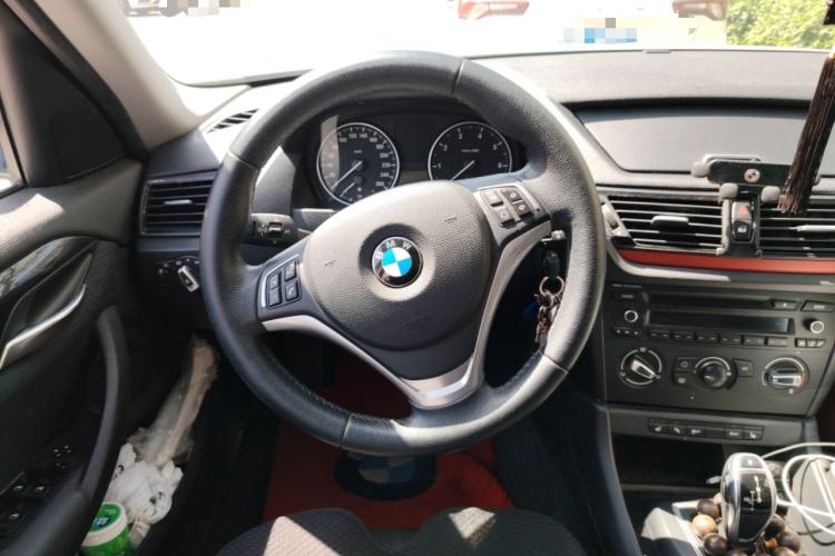 Used BMW X1 2015 sDrive18i Fashion Upgrade Edition Steering Wheel