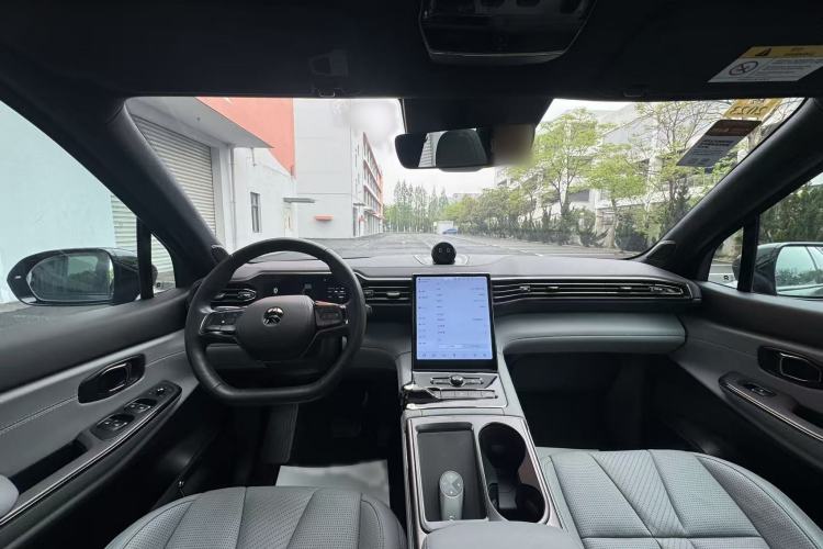 Used Nio ES8 2020 580 km Range Signature Edition Six-Seater Version Interior 7