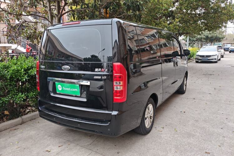 Used JAC Refine M3 2022 PLUS 1.5T 7-Seater Standard Model
