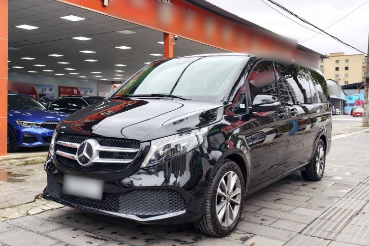 Used Mercedes-Benz V-Class 2022 V 260 Avantgarde Edition