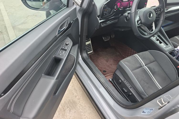 Used Volkswagen Golf 2023 Facelift 280TSI DSG R-Line Lite Driver Seat