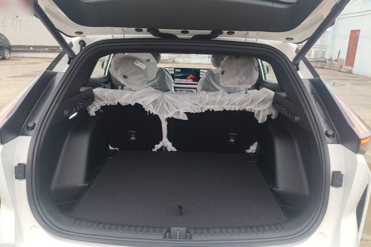 Used Geely Auto Emgrand X7 Sport 2026 Model 1.5TD Aspirational Trunk