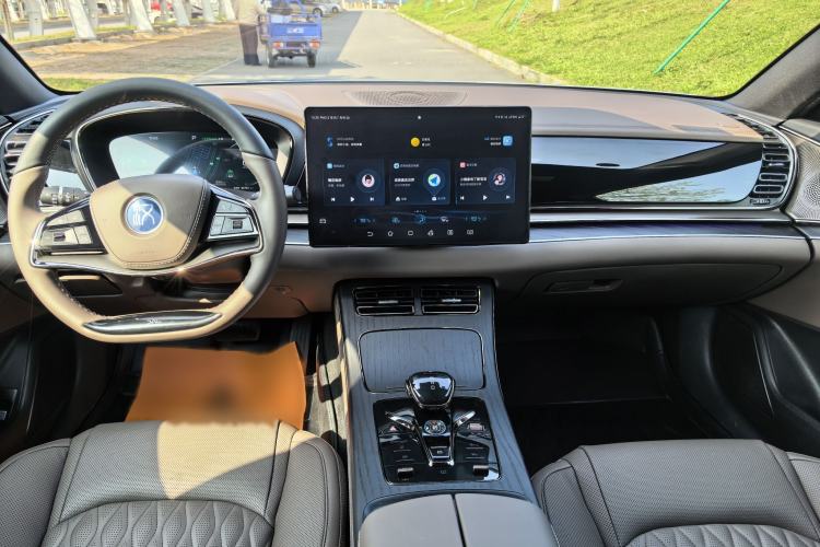 Used BYD Han 2023 DM-i Champion Edition 121KM Prestige Model