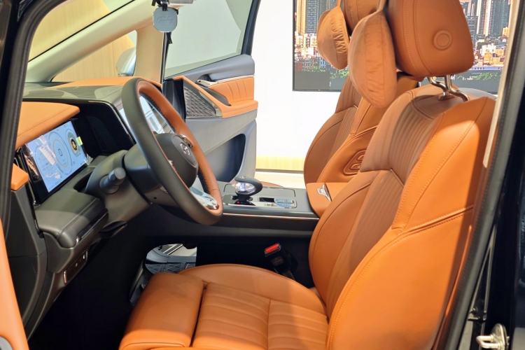 Used GAC Trumpchi E9 2025 E9 Superfast Charging – Master Series
