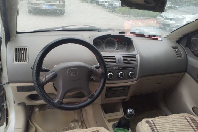 Used FAW Weizhi 2009 Sedan 1.5L Manual Standard Model
