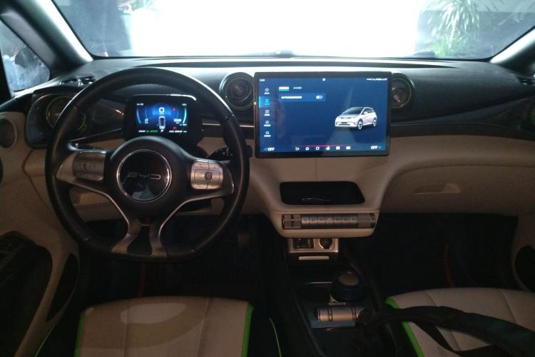 Used BYD Dolphin 2021 405 km Fashion Edition
