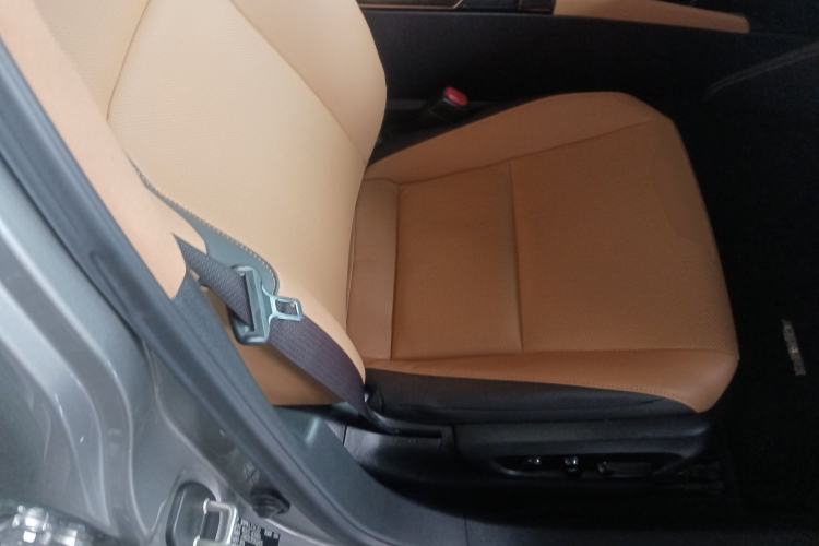 Used Lexus ES 2022 200 Excellence Edition
