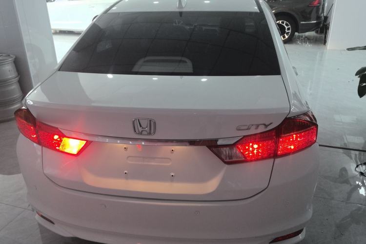 Used Honda City 2015 1.5L CVT Luxury Edition
