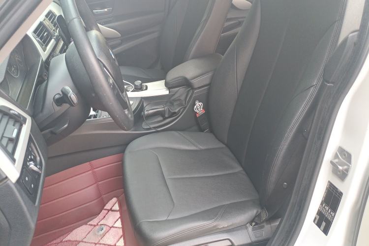 Used BMW 3 Series GT 2016 320i Fashion Model Left Front Seat