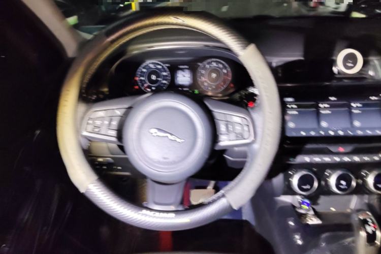 Used Jaguar E-PACE 2018 P250 HSE China V Standard Steering Wheel