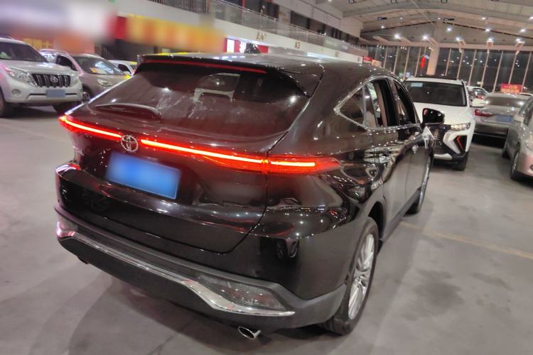 Used Toyota Harrier 2022 2.0L CVT Two-Wheel Drive Deluxe Edition
