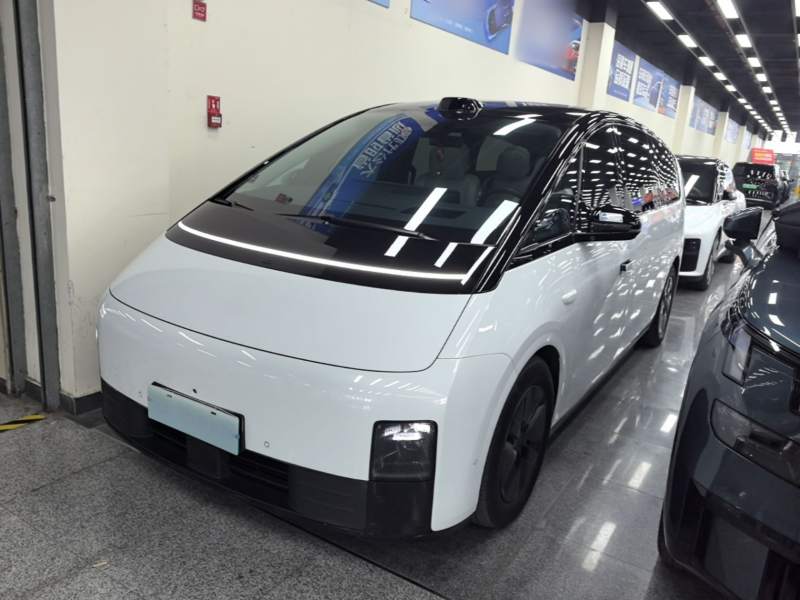 Used Li Auto MEGA 2024 Ultra Model — 1