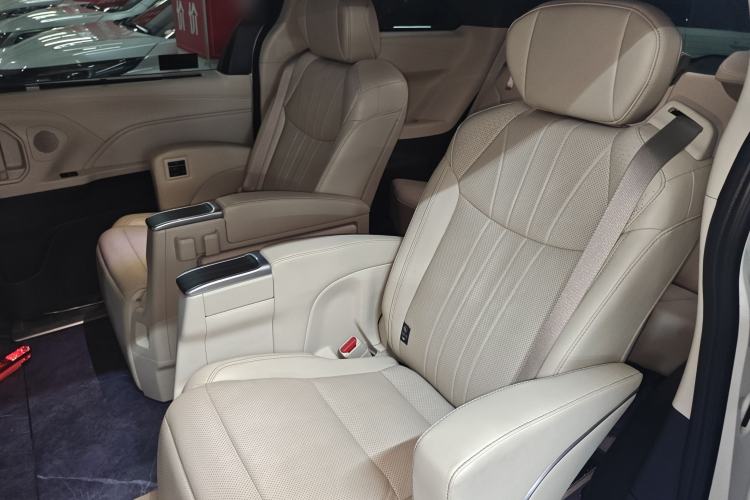 Used Toyota Granvia 2024 2.5L Hybrid Prestige ULTRA Edition Left Rear Seat