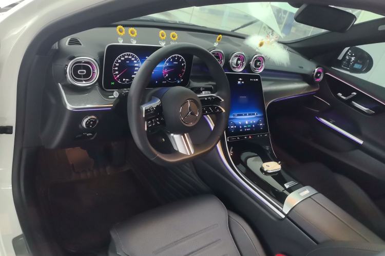 Used Mercedes-Benz C-Class 2025 C 260 L Sport Edition Center Console