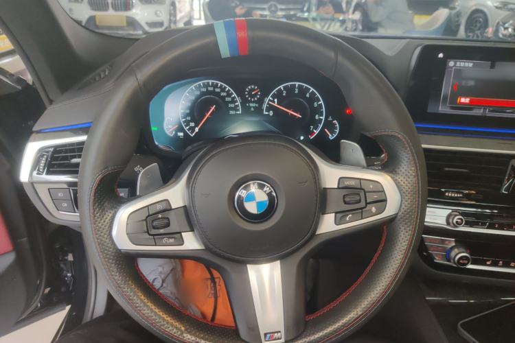 Used BMW 5 Series 2019 530Li Leading Model M Sport Package Steering Wheel