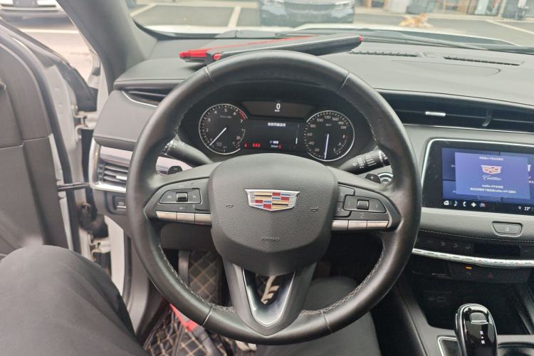 Used Cadillac XT4 2021 28T Two-Wheel Drive Tech Edition
