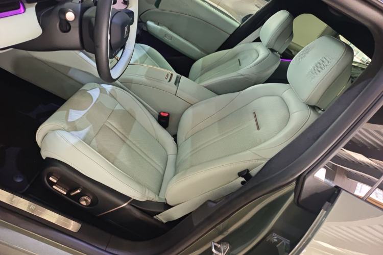 Used Zeekr 007 2025 Long-Range All-Wheel-Drive Intelligent Driving Version 100 kWh