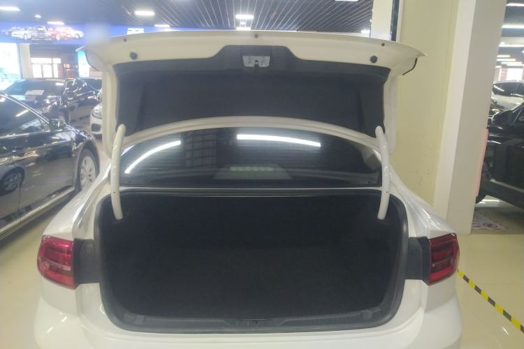 Used Volkswagen Lamando 2021 230TSI DSG Fashion Edition Trunk