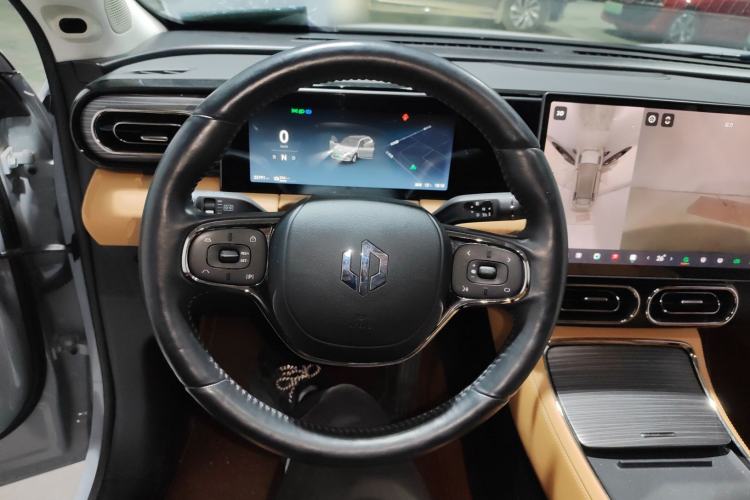 Used Leapmotor C11 2024 All-Electric 580 Luxury Edition
