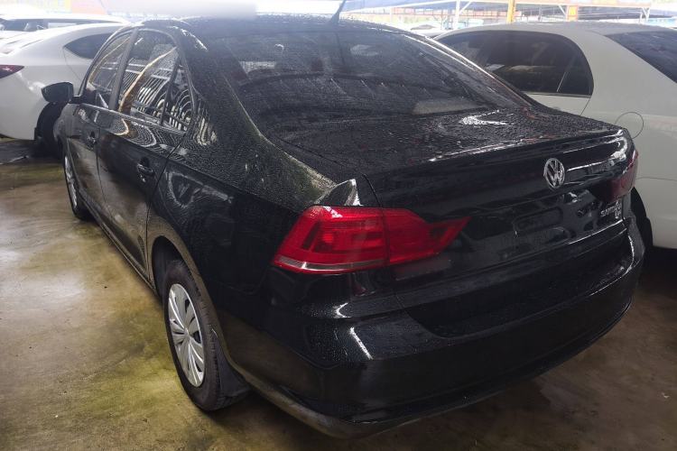 Used Volkswagen Santana 2016 1.6L Manual Fashion Edition