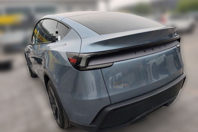 Used Tesla Model Y 2025 Rear-Wheel-Drive Version
