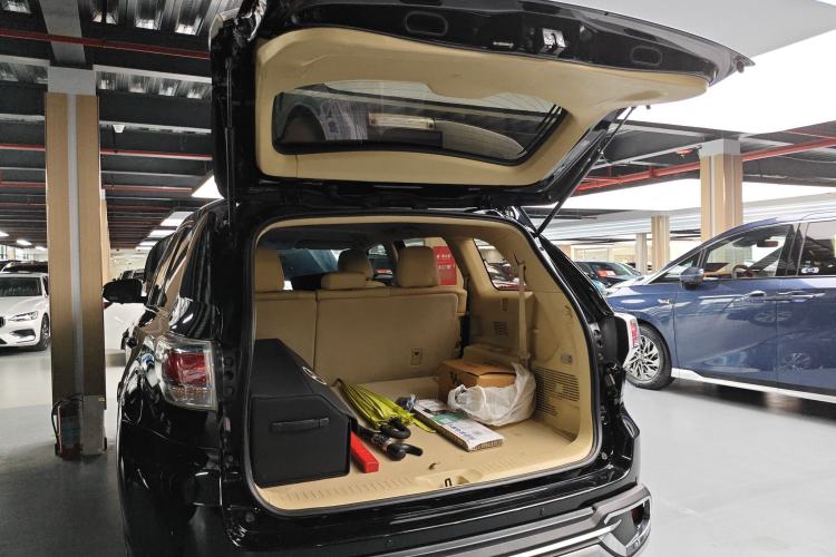 Used Toyota Highlander 2017 2.0T Two-Wheel Drive Elite Version 7 Seats Trunk