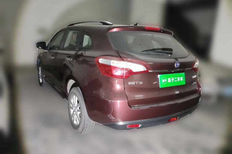 Used Venucia T70 2015 2.0L CVT Smart Edition
