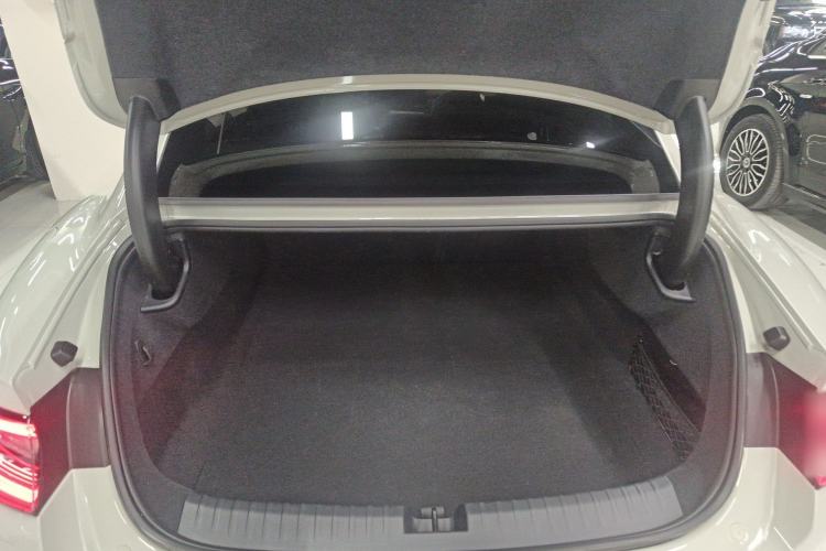 Used Xiaomi Auto SU7 2024 Rear-Drive Long-Range Intelligent Driving Version
