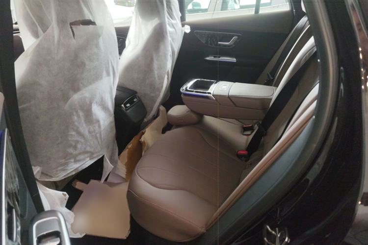 Used Mercedes-Benz EQE SUV 2024 500 4MATIC Pioneer Edition Left Rear Seat