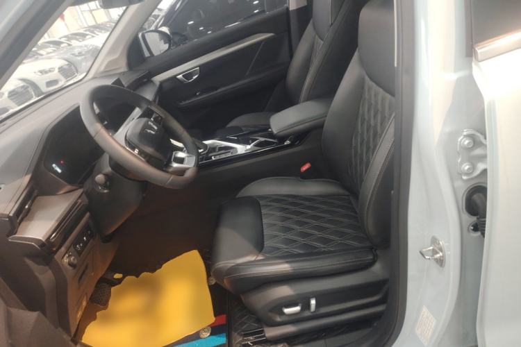 Used Wuling Asta 2022 2.0L DHT Electric-Speed Version