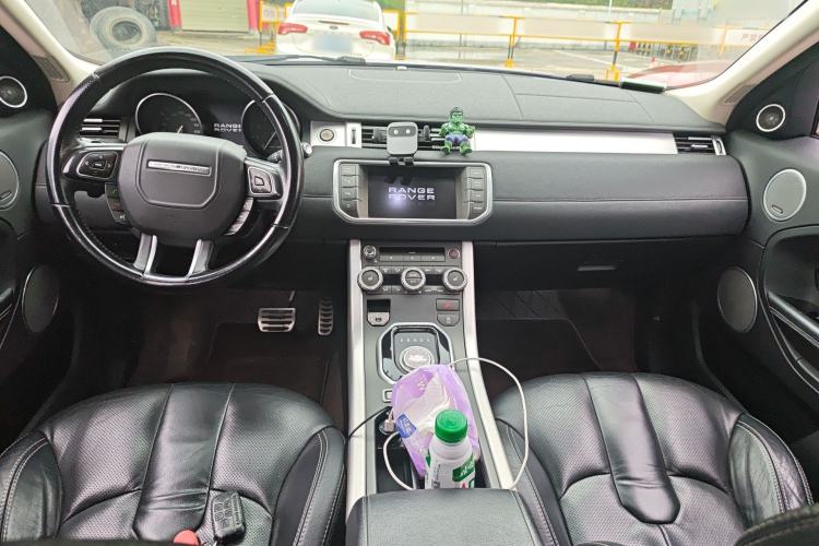 Used Land Rover Range Evoque 2012 2.0T 5-Door Ignite Edition Center Console