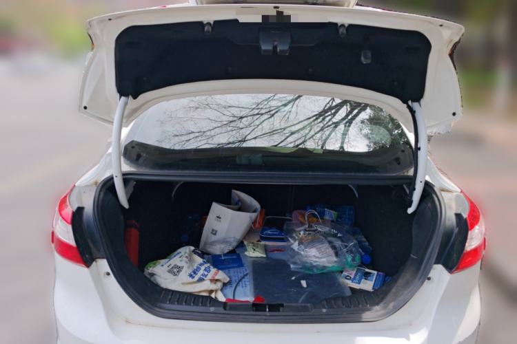 Used Ford Focus 2012 Sedan 1.6L Automatic Fashion Edition Trunk