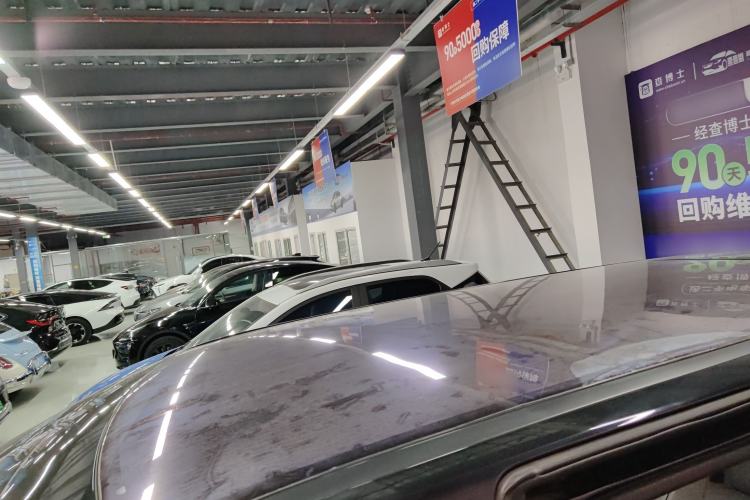 Used XPeng X9 2024 702 Ultra-Long Range Pro
