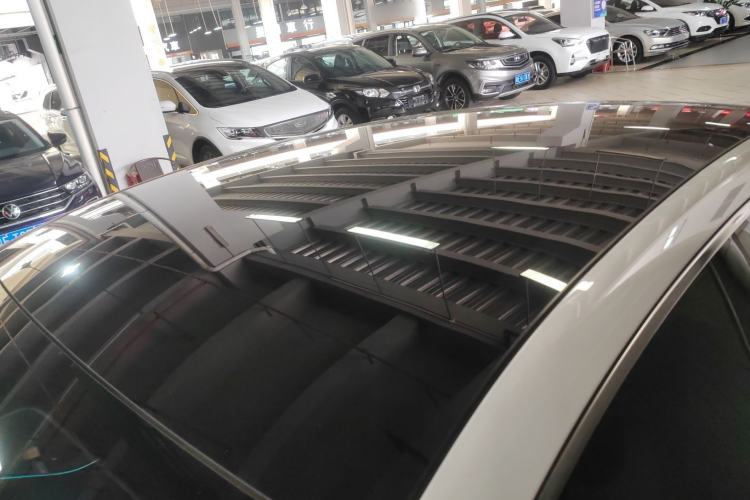 Used Geely Galaxy E8 2024 665 km Range Rear-Drive Starship Long-Range Version Roof