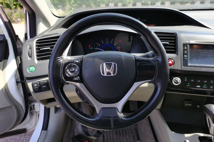 Used Honda Civic 2014 1.8L automatic comfort version
