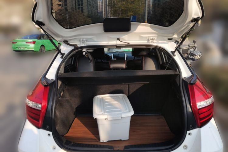 Used Toyota YARiS L Zhi Xuan 2017 1.5E CVT Enhanced Performance Edition