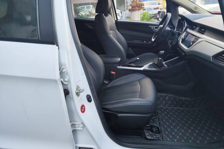 Used Geely Auto Vision X3 2019 Upgraded Model 1.5L Manual Elite Version