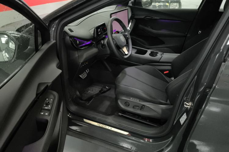 Used Volkswagen ID.UNYX 2024 Pro Long-Range Version Driver Seat
