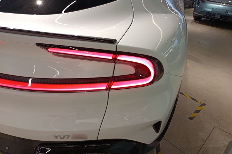 Used Xiaomi Auto YU7 2025 Ultra-Long Range High-Performance All-Wheel-Drive Max Edition
