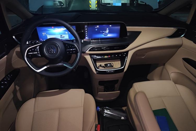 Used Buick GL8 New Energy 2025 Lu Shang Luxury Edition 7-Seater