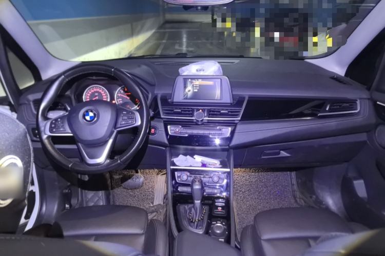 Used BMW 2 Series Gran Tourer 2015 218i Sports Design Package Center Console